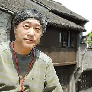 黄惇