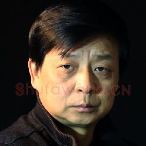 董新杰