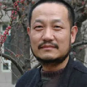 刘泉义