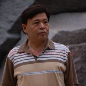 杜征麟