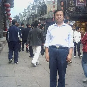 巩德春