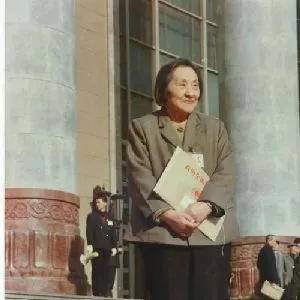 何正璜