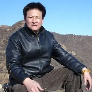 张占山