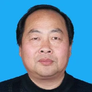 何彦超