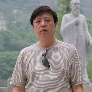 罗良碧