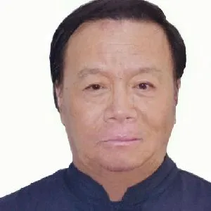 王建华