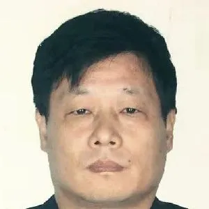 李南