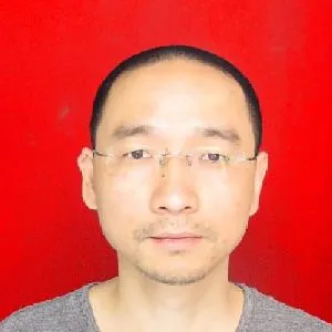 谭炜