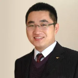 魏亚楠