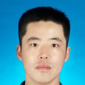 裴利强