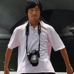 李洪震