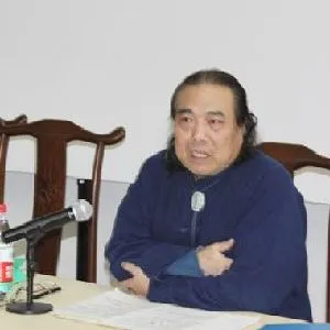 张乃仁