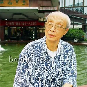 李行百