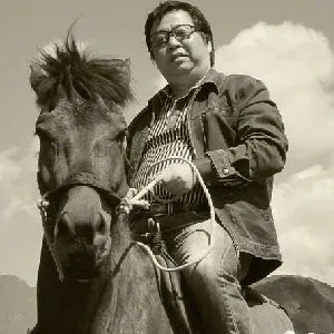 谭昊