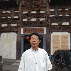 黄三枝