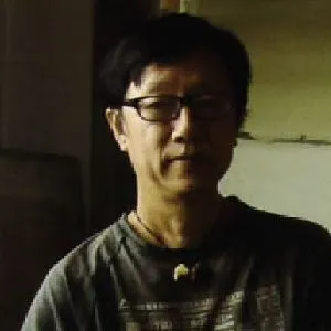 关伟