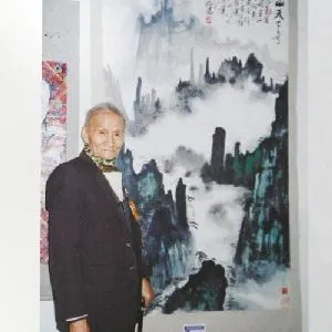 李汛萍
