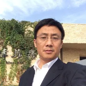 罗华斌