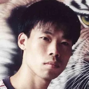 张伟