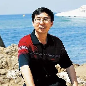 陈禾青
