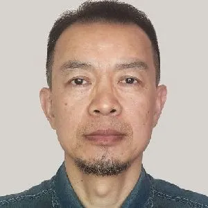 易礼容
