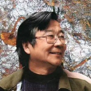 黄冠余