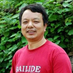 黄一健