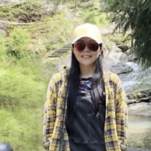王雅雯