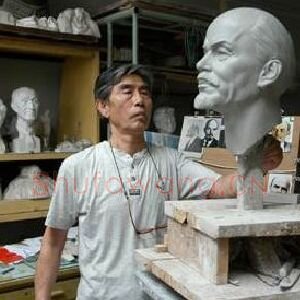 李守仁