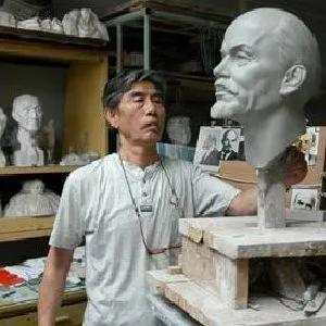 李守仁