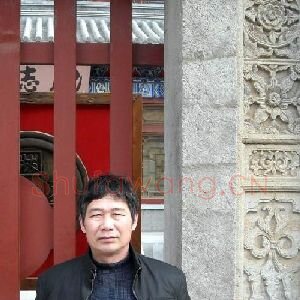 李强
