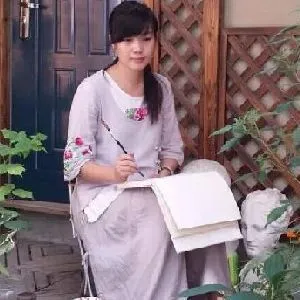 李芳凝