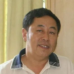 于晶华