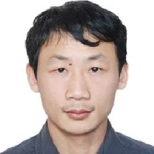 肖蓉成