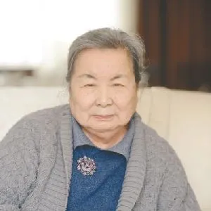 周皎