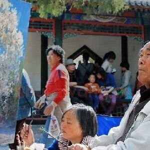 靳之林