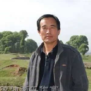 张万凌