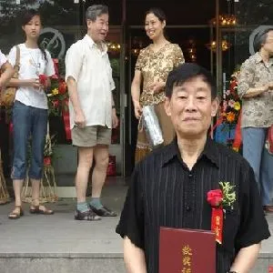 张芷岷
