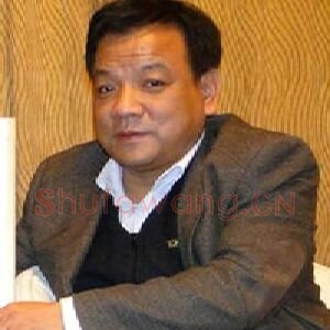 窦鸿