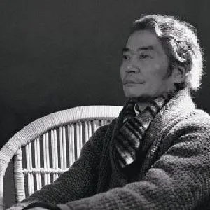 李震坚