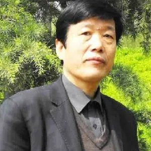成中艾