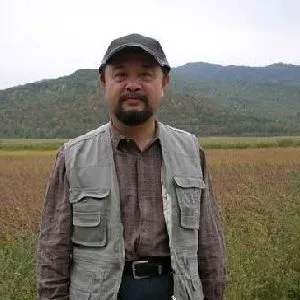 尤劲东
