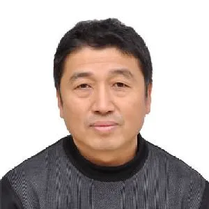 陈伟