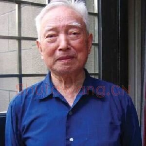 田自秉
