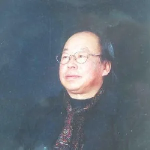 董俊启