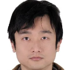 蔡臻