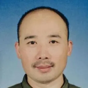 陈伟
