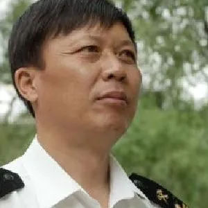周伟民