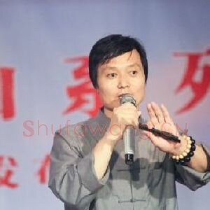 杨牧青