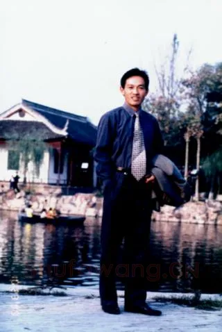 硬笔书法家(张宏元)人物介绍及硬笔书法作品欣赏
